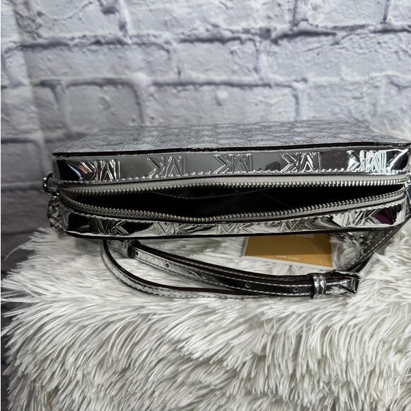 MICHAEL KORS Facet Logo Embossed Specchio Crossbody Bag Silver NEW - Picture 4 of 7